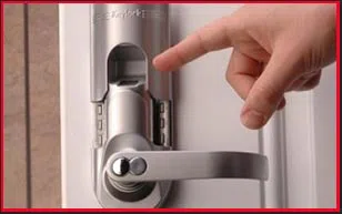 New Rochelle Locksmith Service New Rochelle, NY 914-458-5151 - 9-commercial-door-lock
